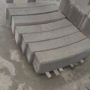 固原芝麻白弧形路牙石