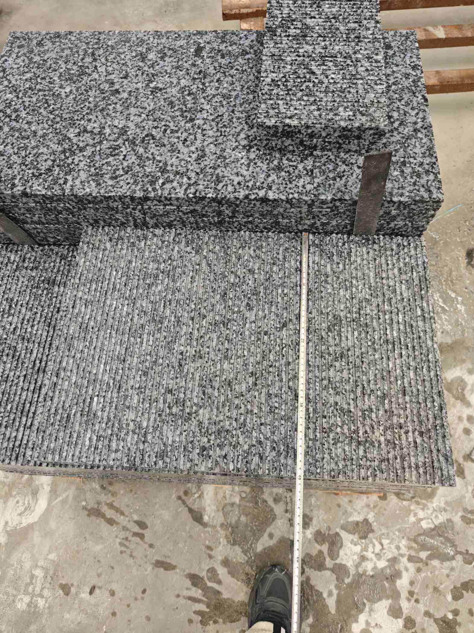 固原芝麻黑拉丝面