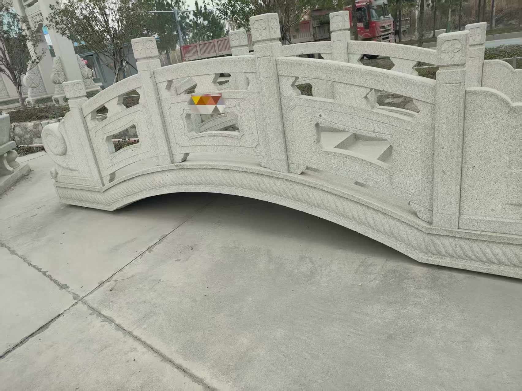 固原芝麻白拱桥，石桥