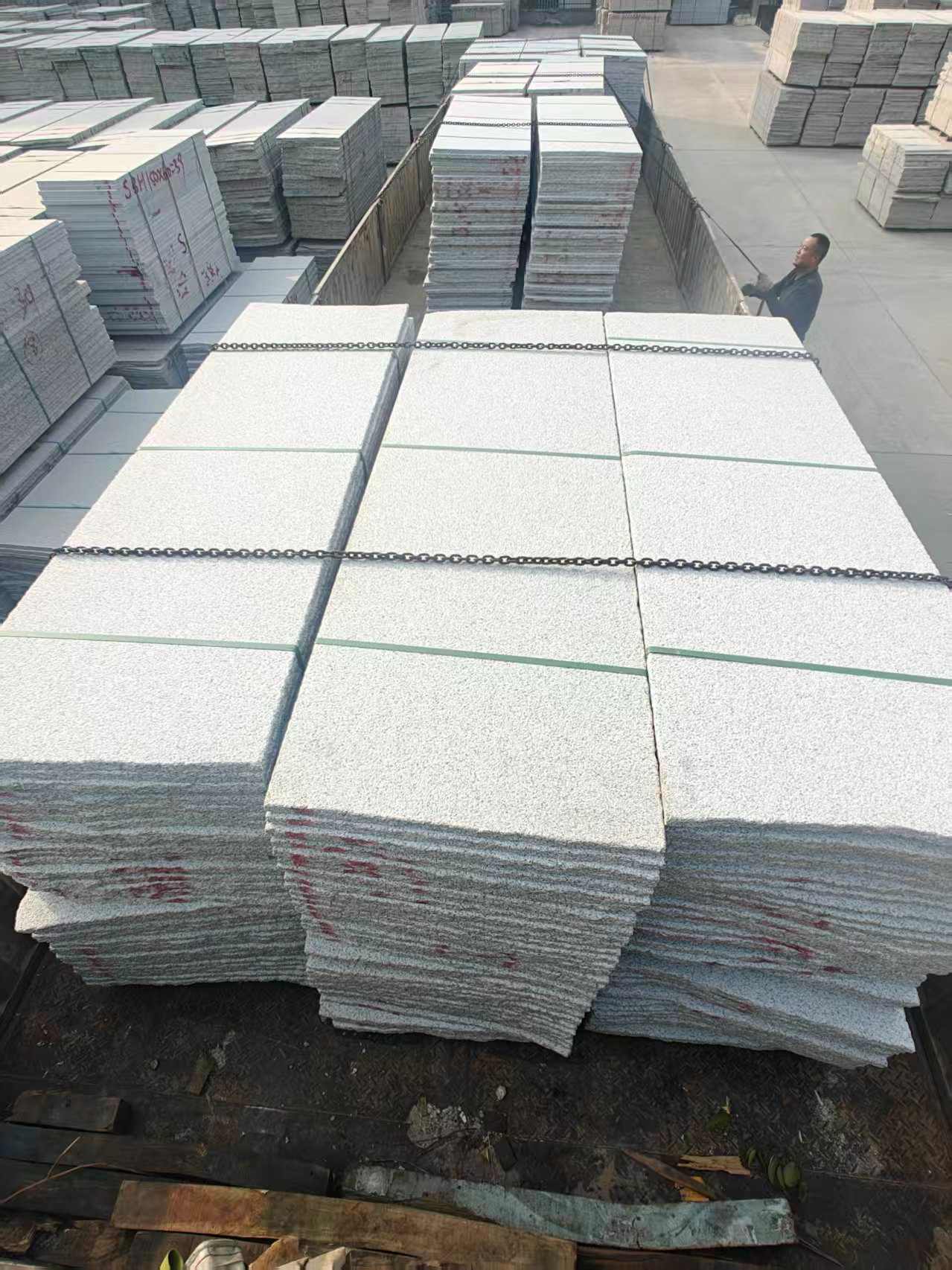 固原芝麻白毛板，石材毛板