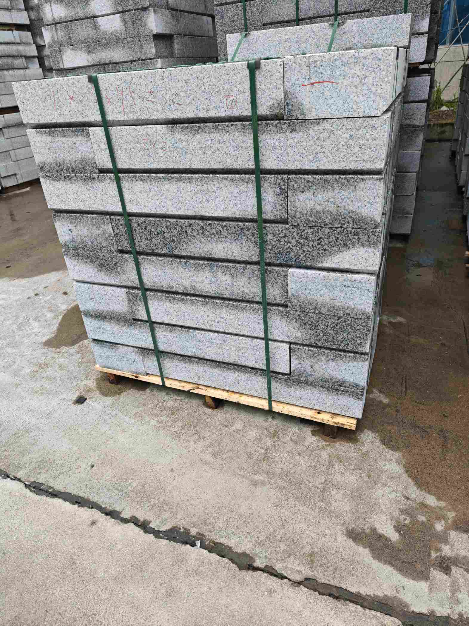 固原芙蓉白路牙石，马路牙子